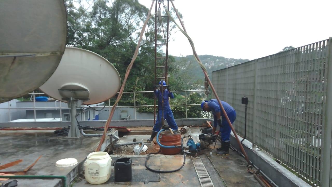 Equipe da GCB Engenharia em serviço geotécnico no Rio de Janeiro
